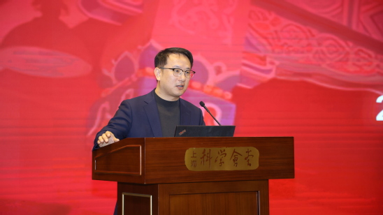 上海交通大學(xué)學(xué)生創(chuàng)新中心黨總支書記宋續(xù)明作報(bào)告